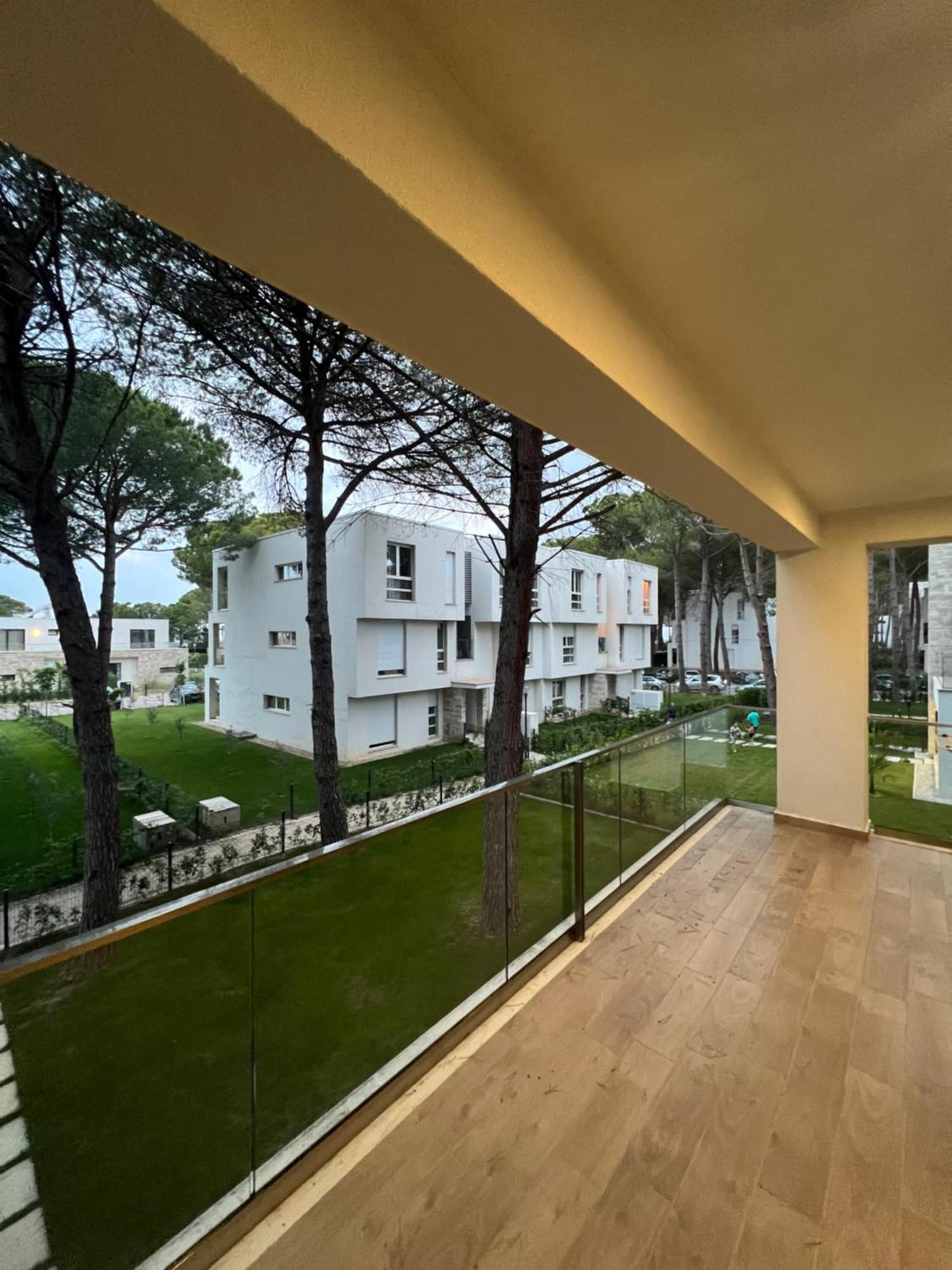 Pine Apartments At San Pietro Resort Durrës Exterior foto